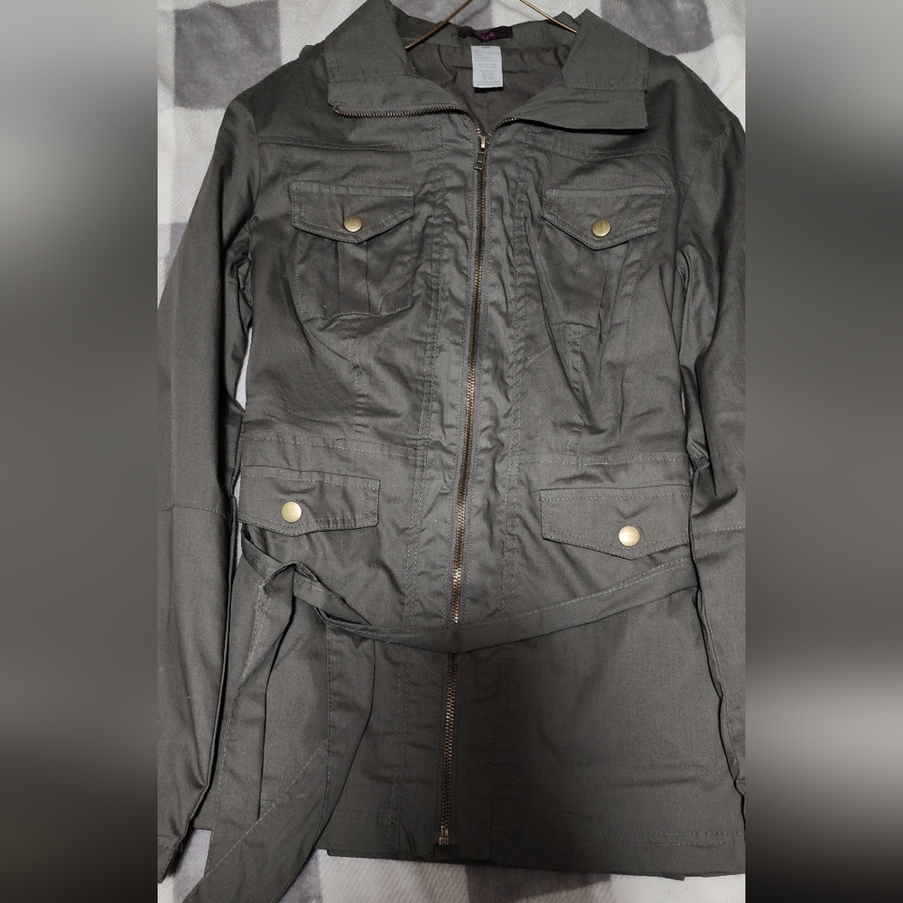 Spring jacket - Picture 3 of 5